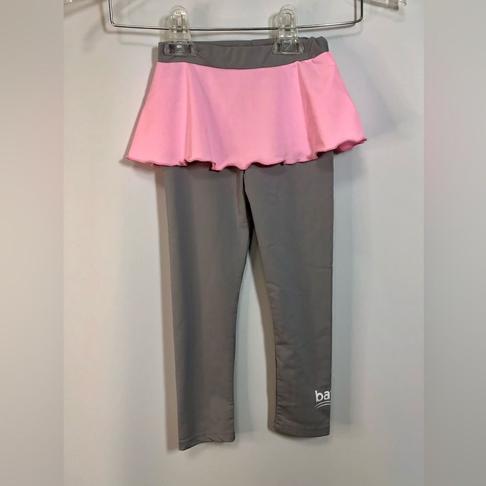 Girls Gray Leggings with Built-in Pink Skirt, Size M
